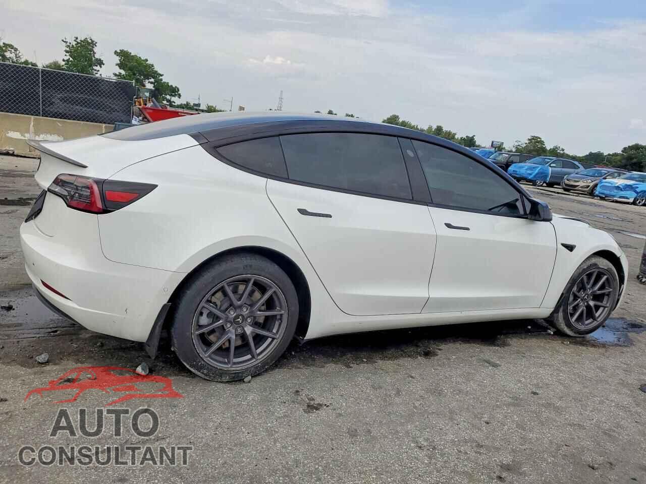 TESLA MODEL 3 2021 - 5YJ3E1EA0MF853737