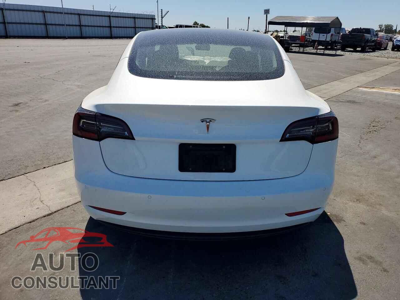 TESLA MODEL 3 2022 - 5YJ3E1EA3NF301988