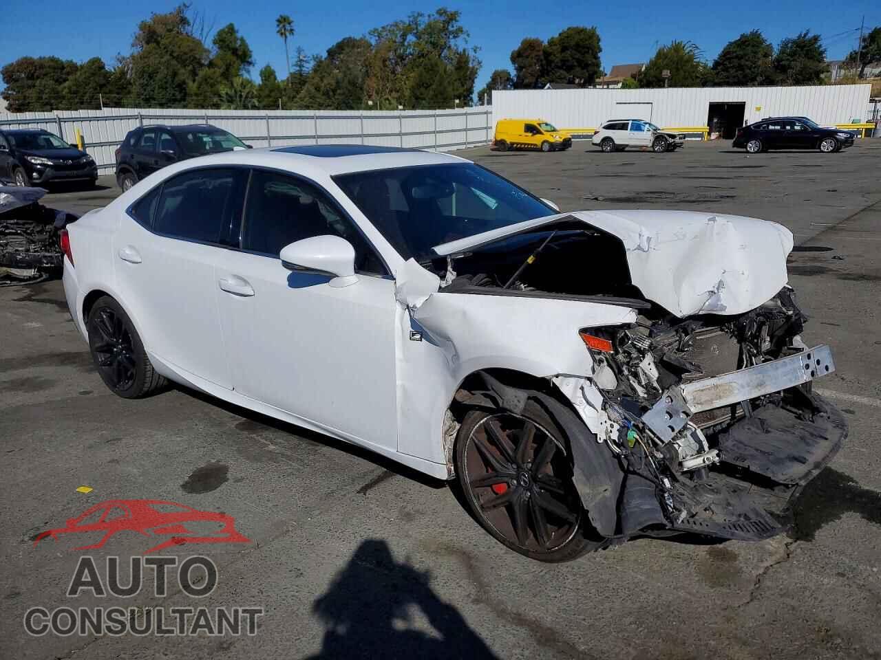 LEXUS IS 2014 - JTHCE1D26E5004997