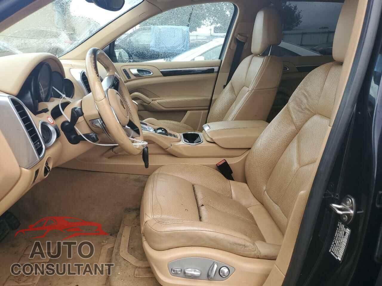 PORSCHE CAYENNE 2016 - WP1AA2A23GKA08913