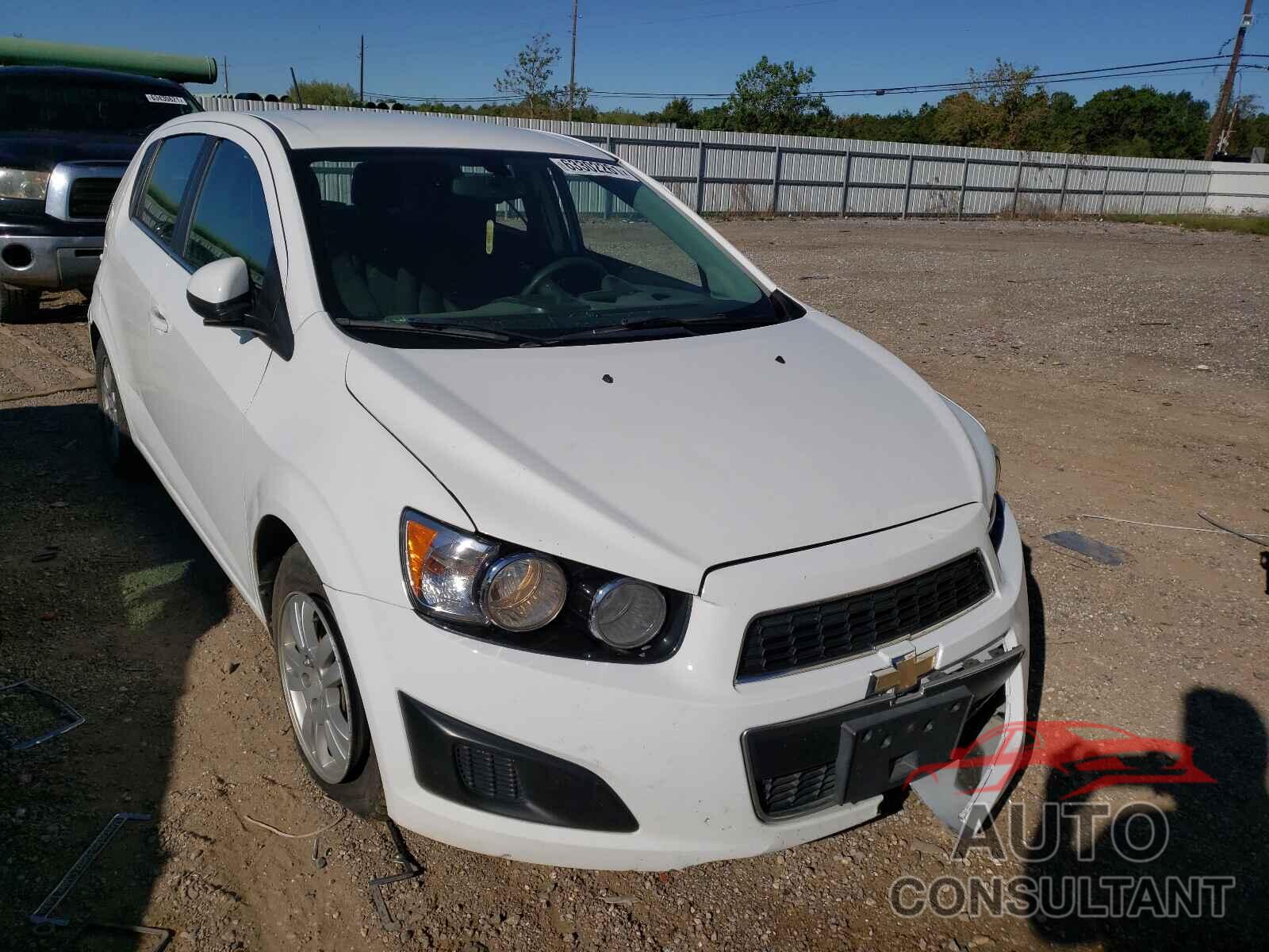 CHEVROLET SONIC 2016 - 1G1JC6SH5G4105095