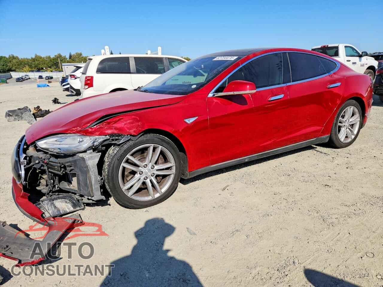 TESLA MODEL S 2014 - 5YJSA1H16EFP55199