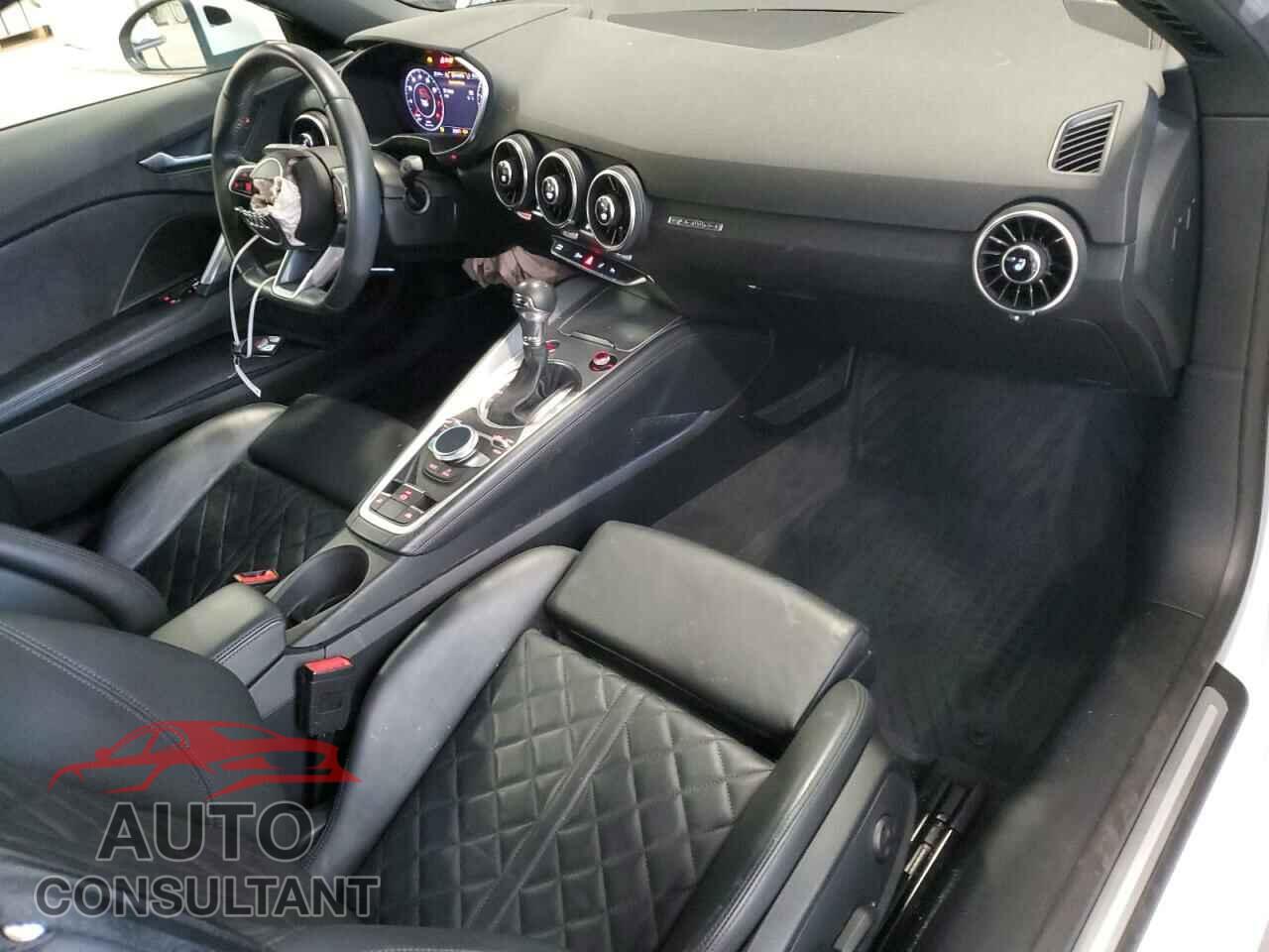 AUDI TT 2017 - TRUT5CFV0H1019498