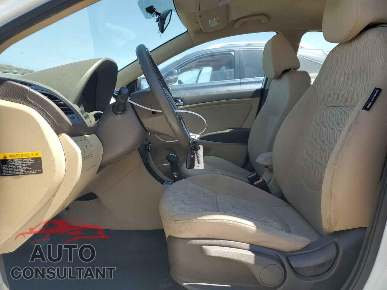 HYUNDAI ACCENT 2012 - KMHCU4AE8CU131916