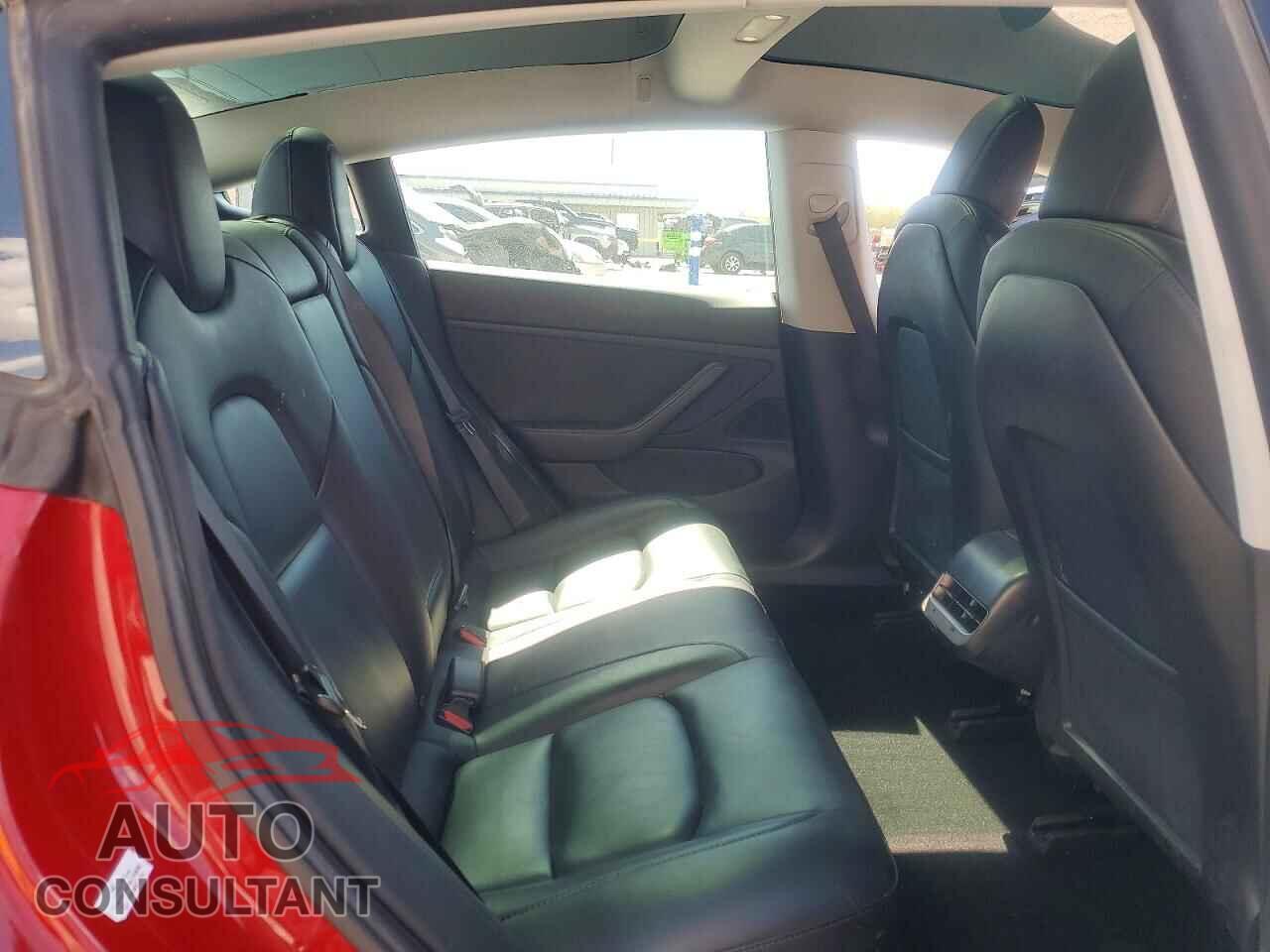 TESLA MODEL 3 2019 - 5YJ3E1EA9KF447193