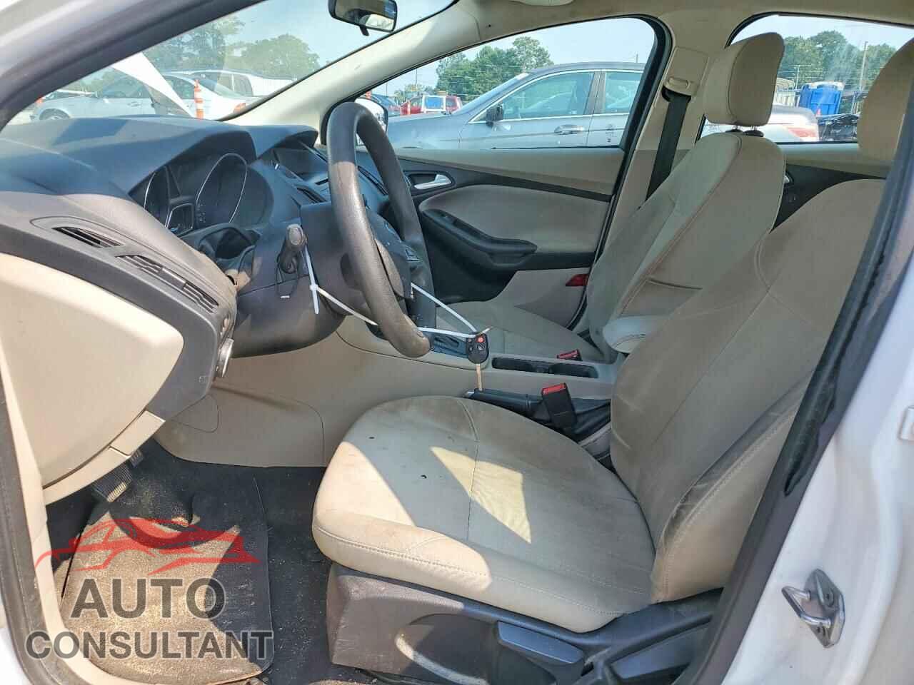 FORD FOCUS 2016 - 1FADP3F28GL401835