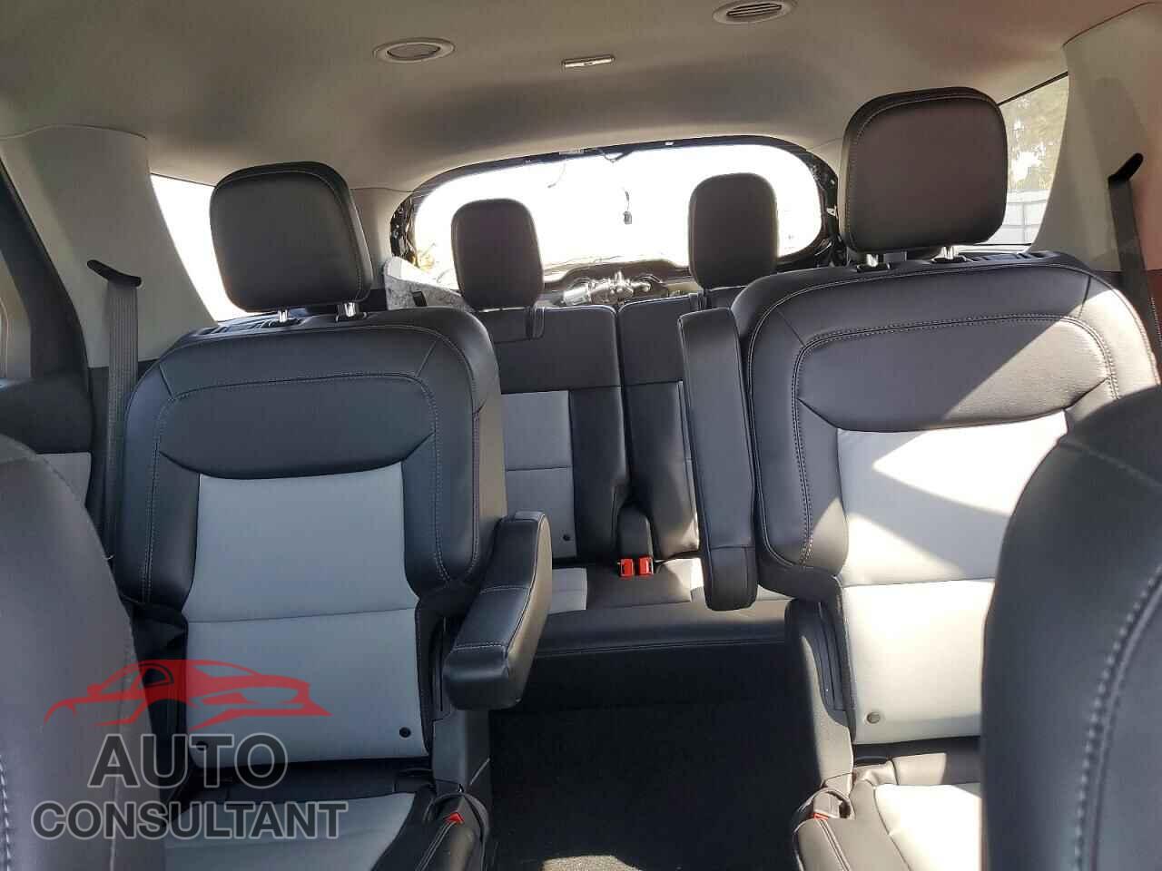 FORD EXPLORER 2024 - 1FMSK7DH1RGA62339