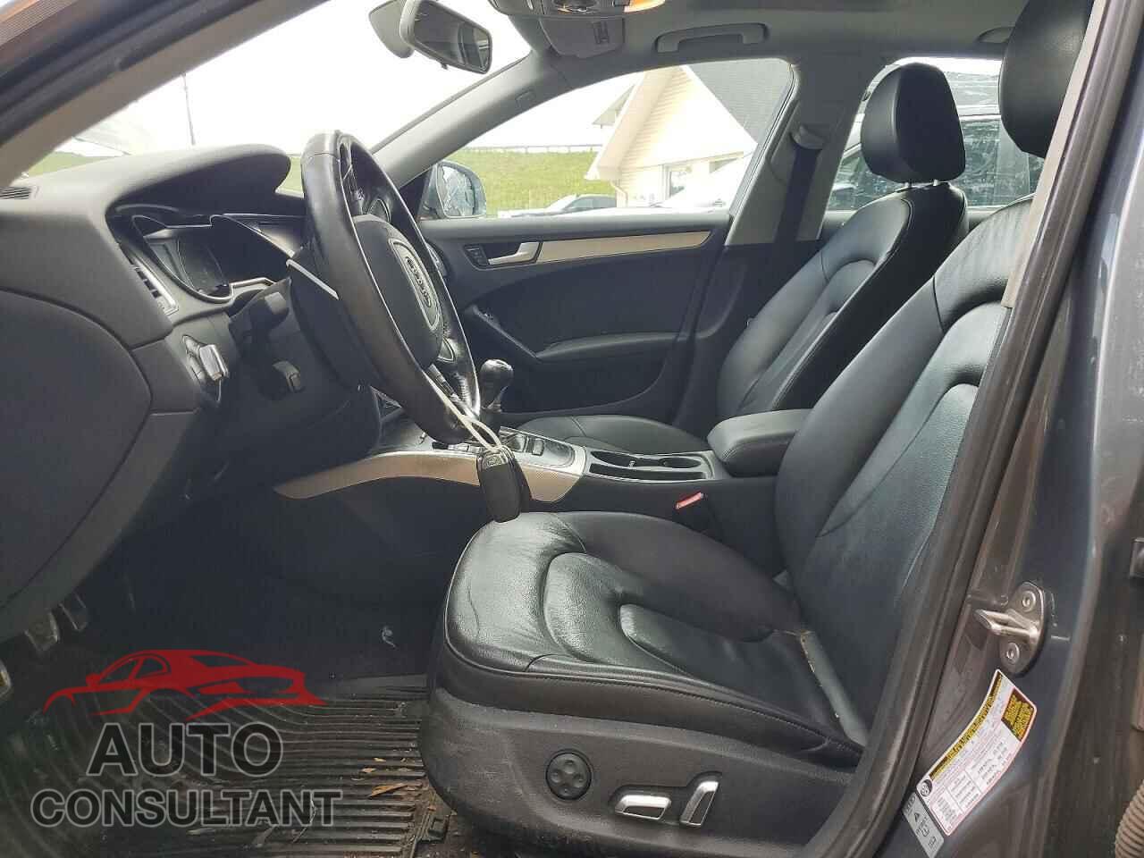 AUDI A4 2013 - WAUDFAFL4DN042121