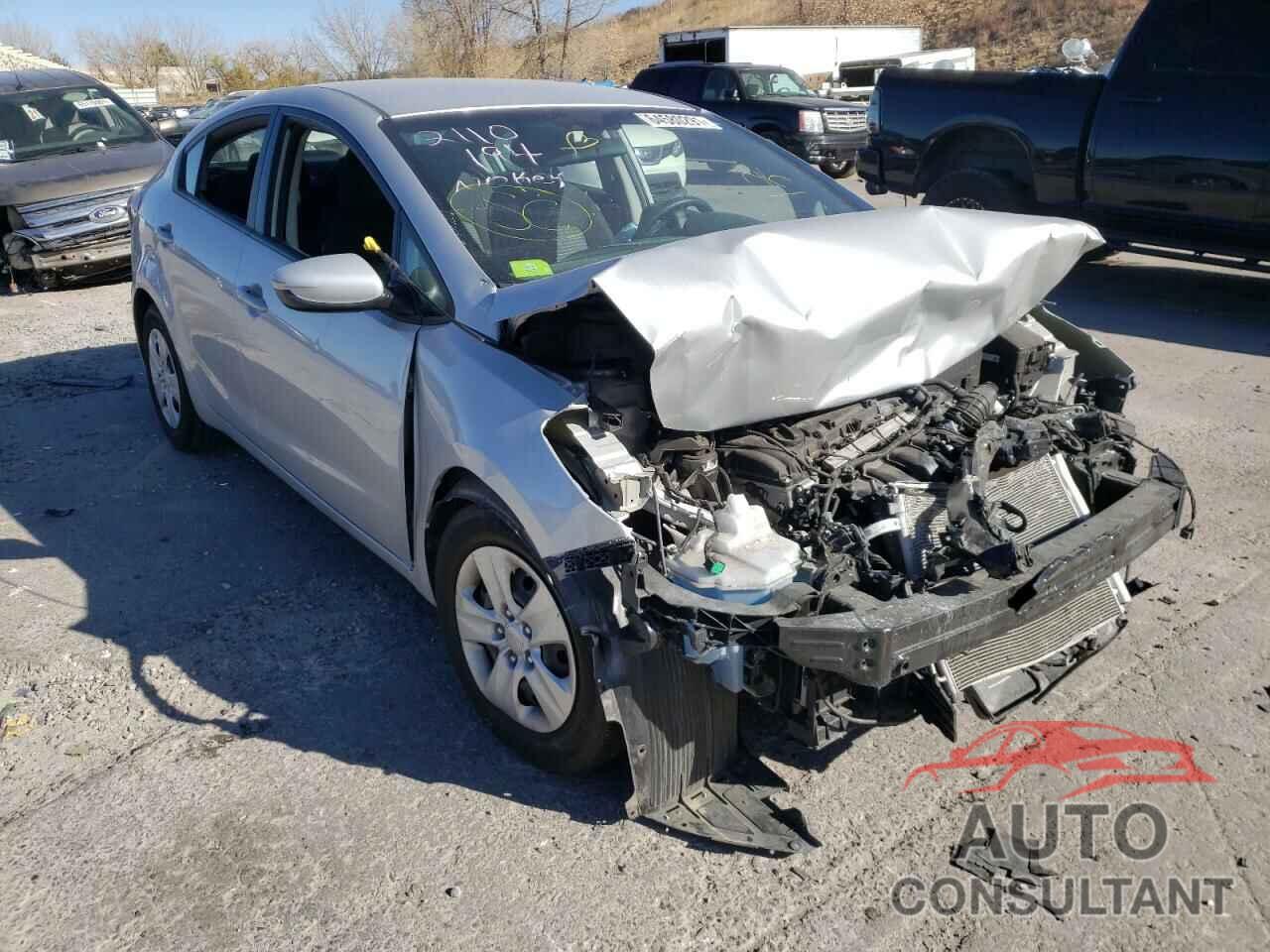 KIA FORTE 2018 - 3KPFL4A71JE164497