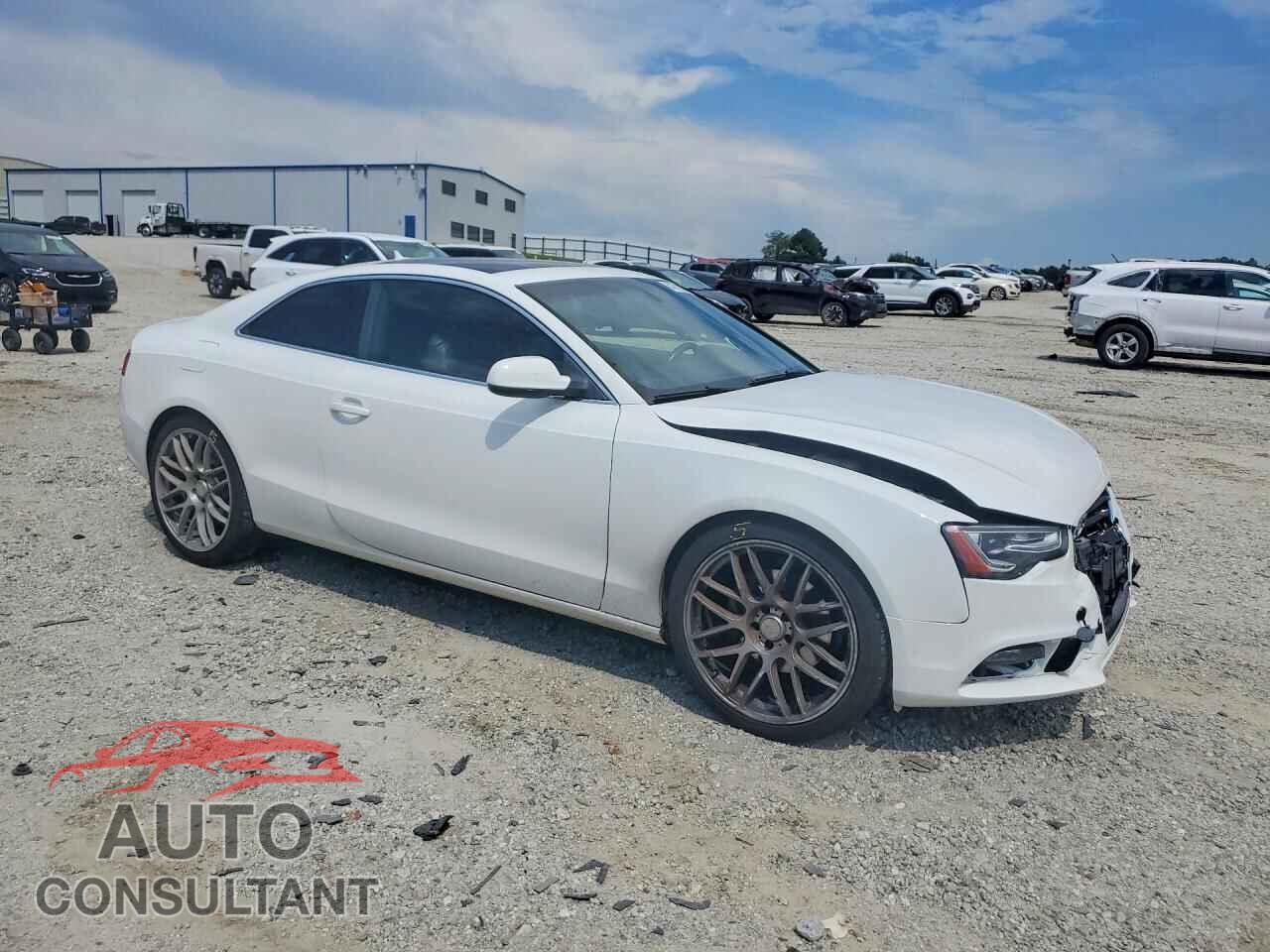 AUDI A5 2013 - WAULFAFR3DA028640