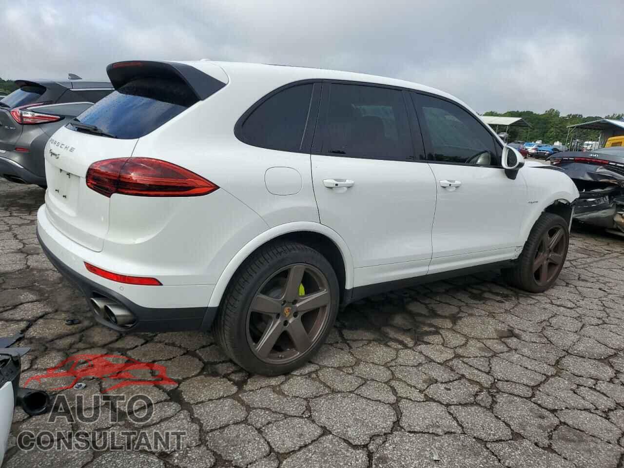 PORSCHE CAYENNE 2017 - WP1AE2A21HLA74733