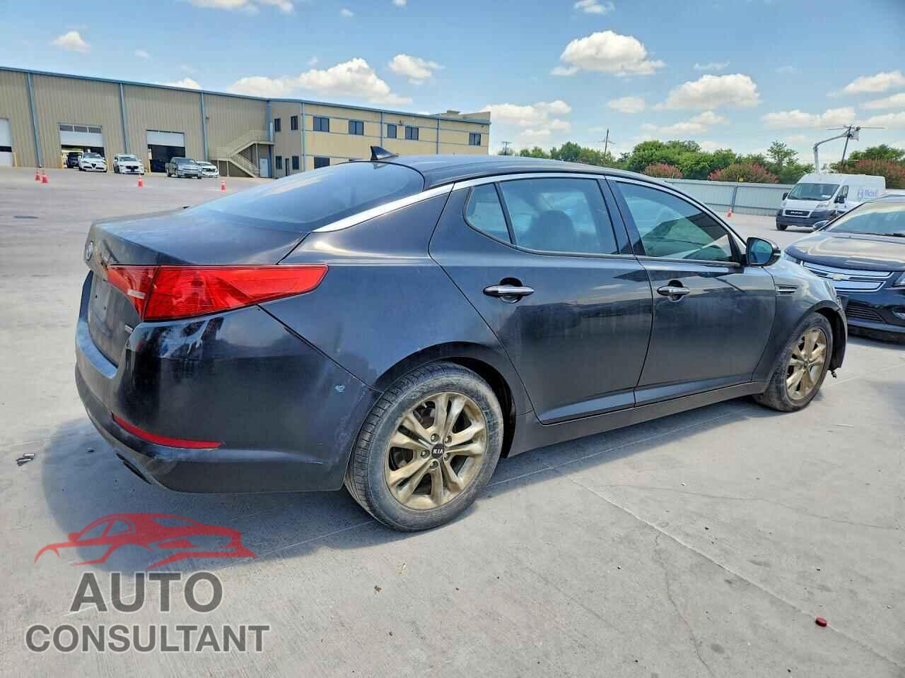 KIA OPTIMA 2011 - KNAGN4A70B5113792