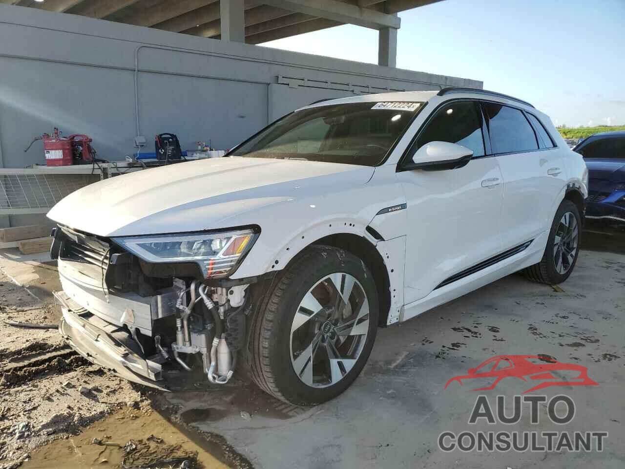 AUDI E-TRON 2023 - WA1AAAGE4PB025369