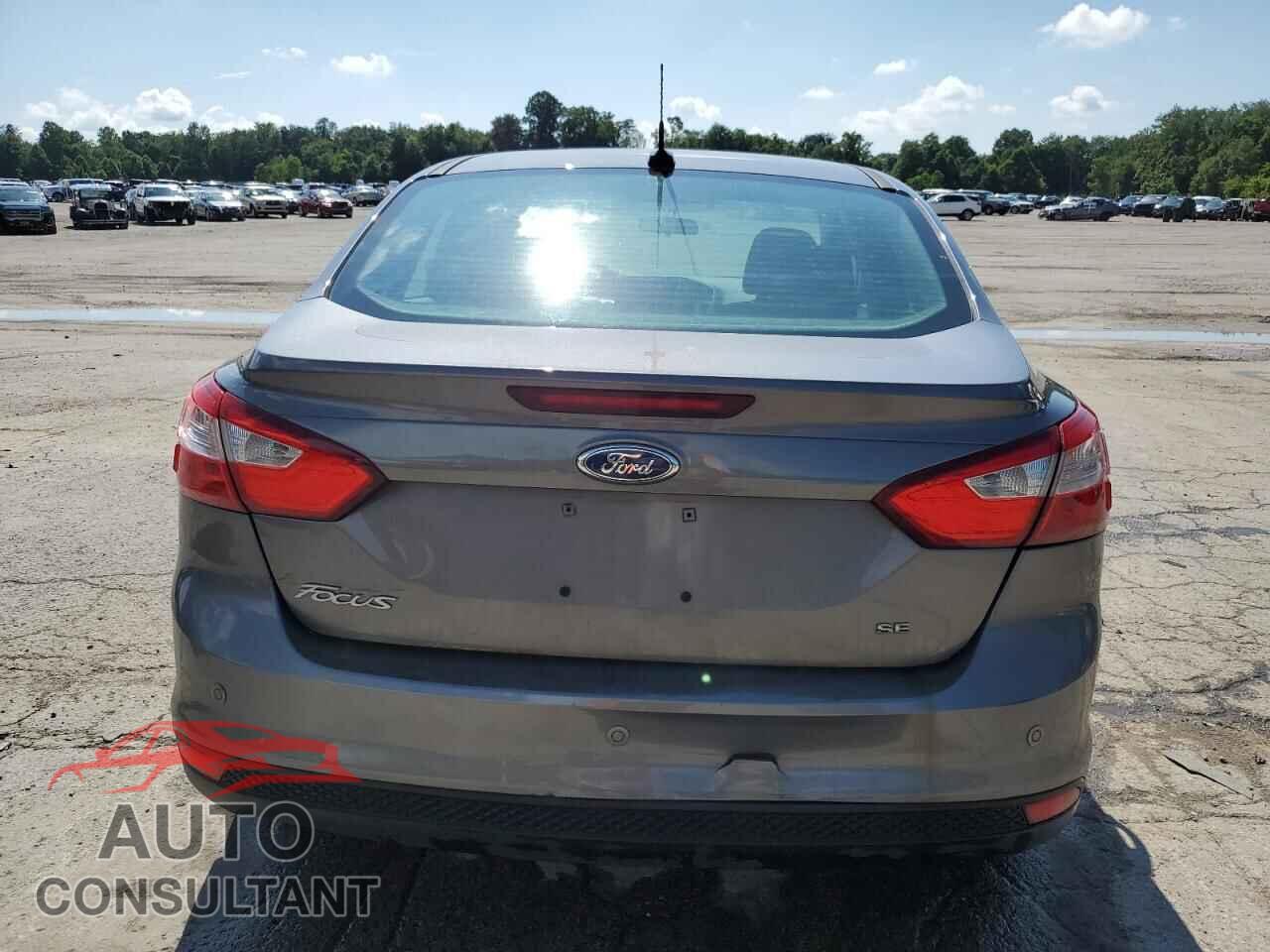 FORD FOCUS 2014 - 1FADP3F2XEL320512