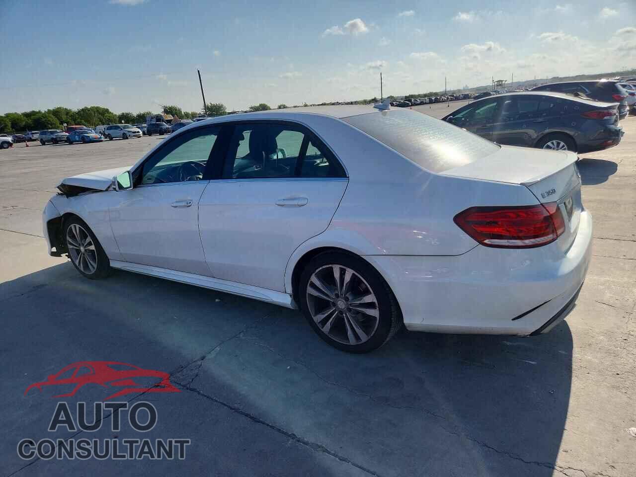 MERCEDES-BENZ E-CLASS 2015 - WDDHF5KB8FB128471