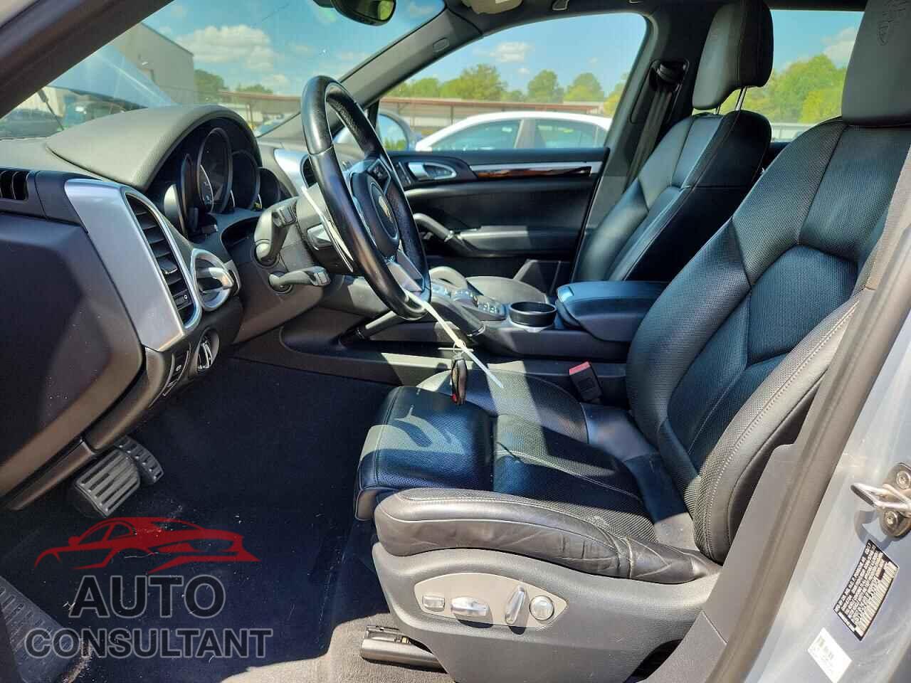PORSCHE CAYENNE 2017 - WP1AE2A29HLA74804
