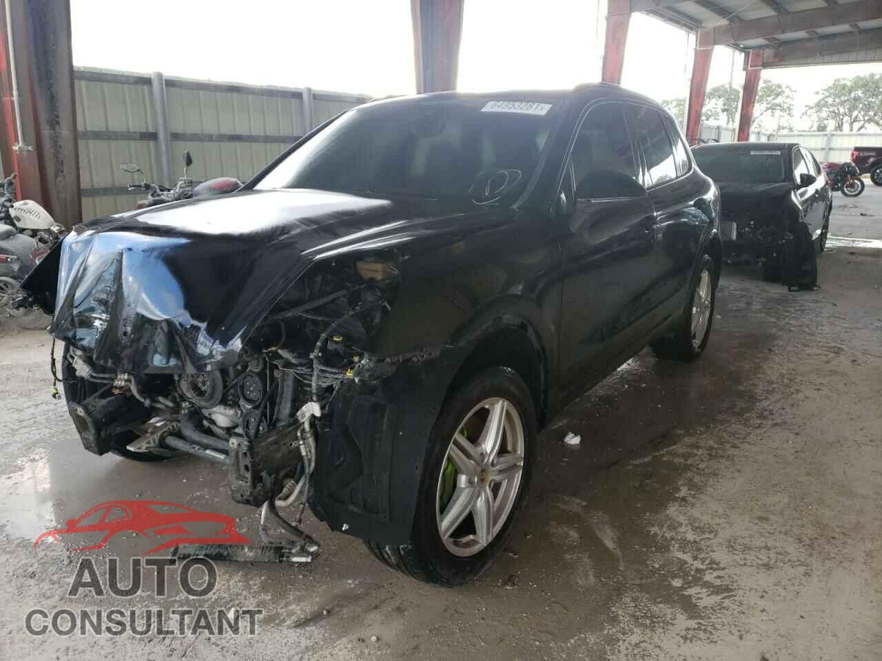 PORSCHE CAYENNE 2018 - WP1AA2A20JKA00050