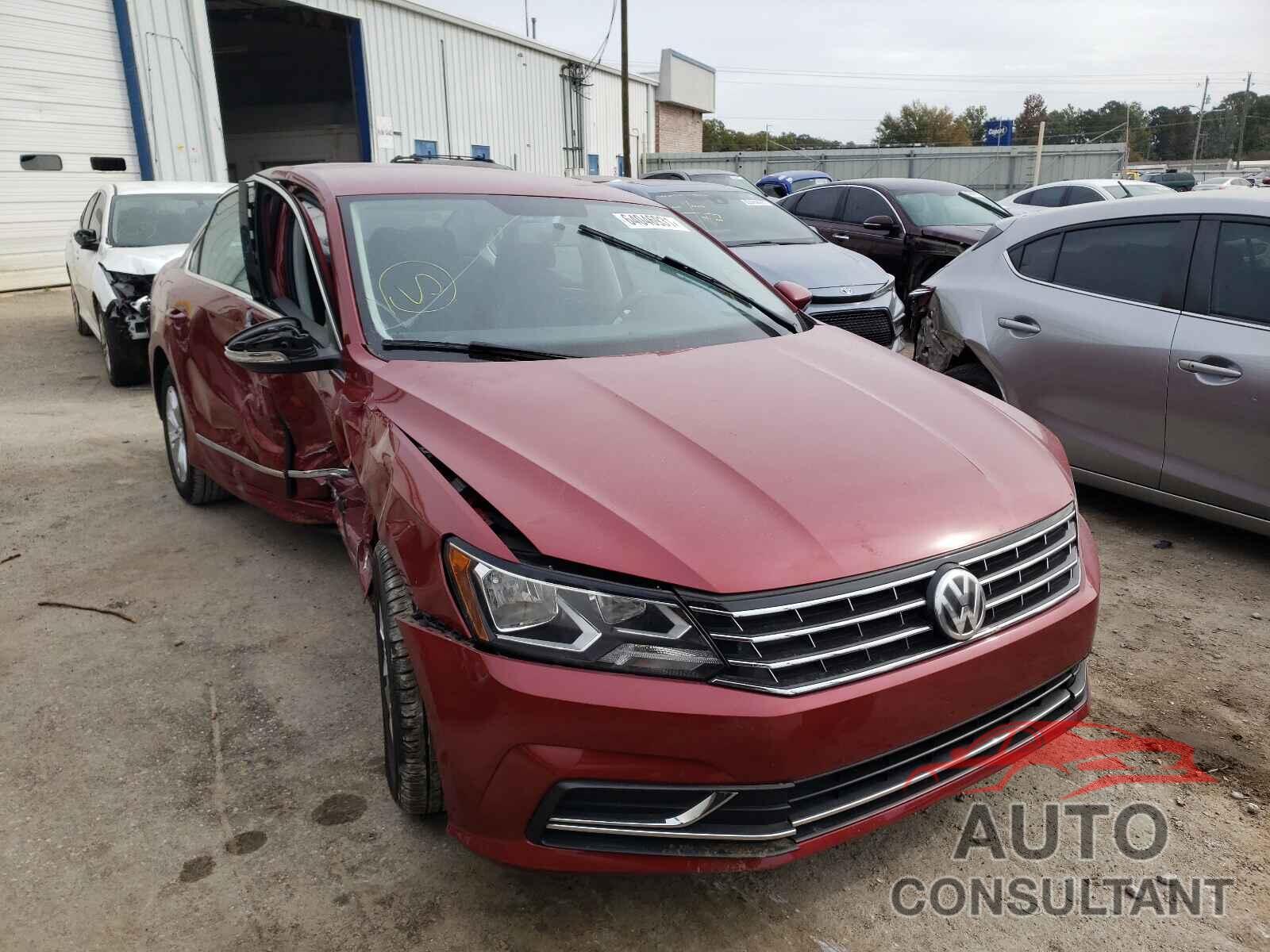 VOLKSWAGEN PASSAT 2017 - 1VWAT7A31HC078033