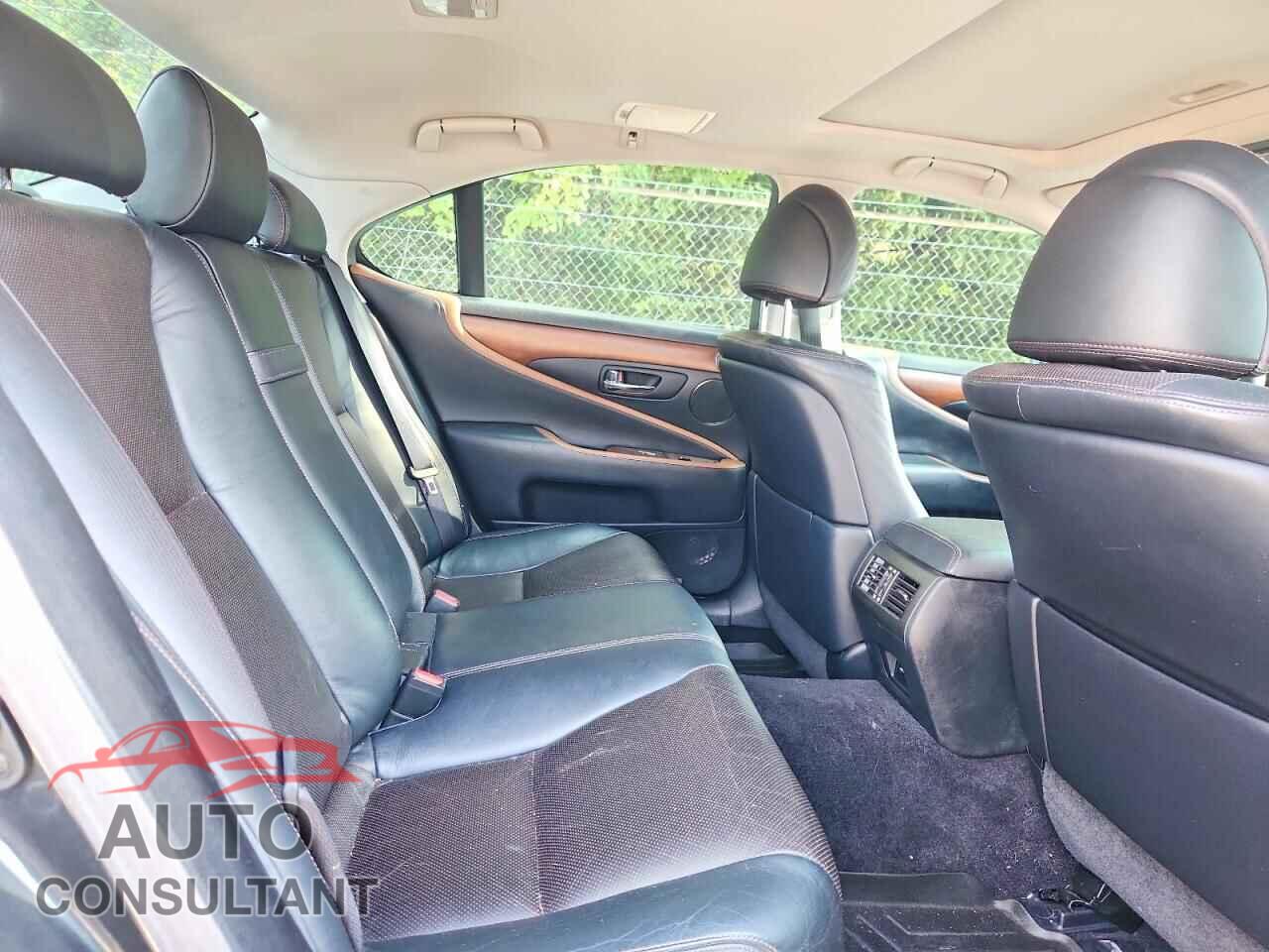 LEXUS LS460 2011 - JTHBL5EF7B5102247