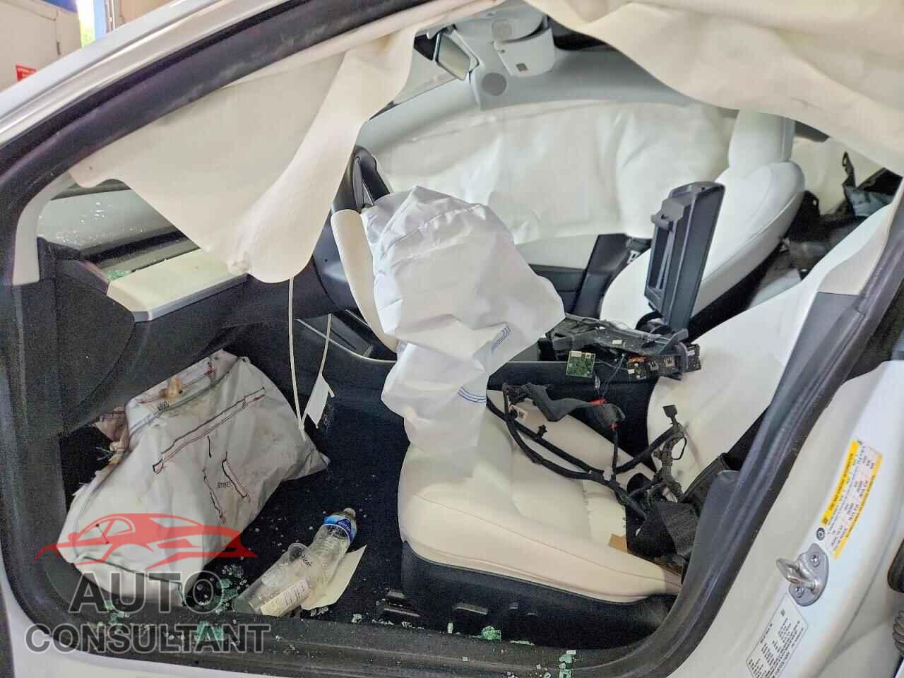 TESLA MODEL 3 2020 - 5YJ3E1EC3LF742826