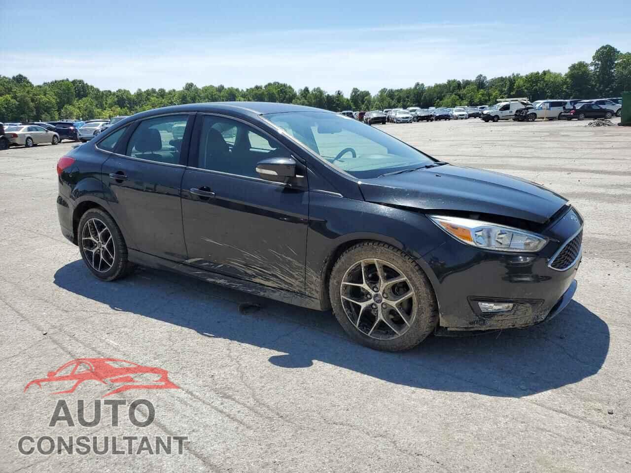 FORD FOCUS 2015 - 1FADP3F26FL268474