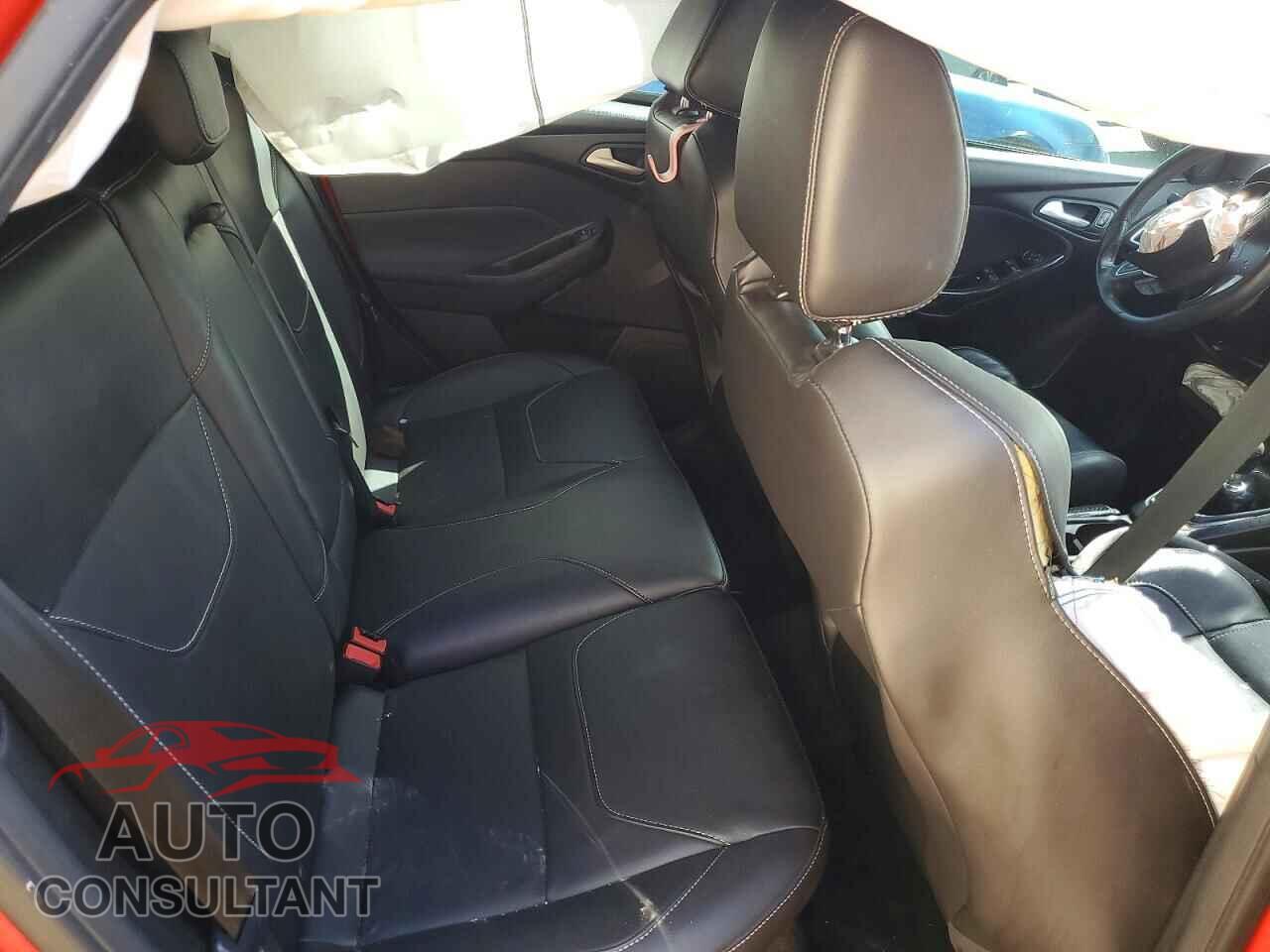 FORD FOCUS 2017 - 1FADP3L98HL214601
