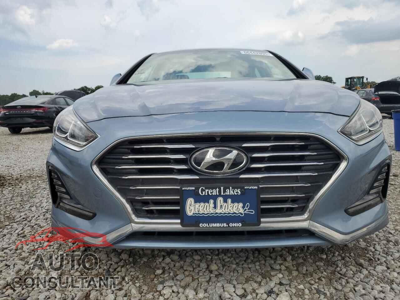 HYUNDAI SONATA 2018 - KMHE24L33JA080205