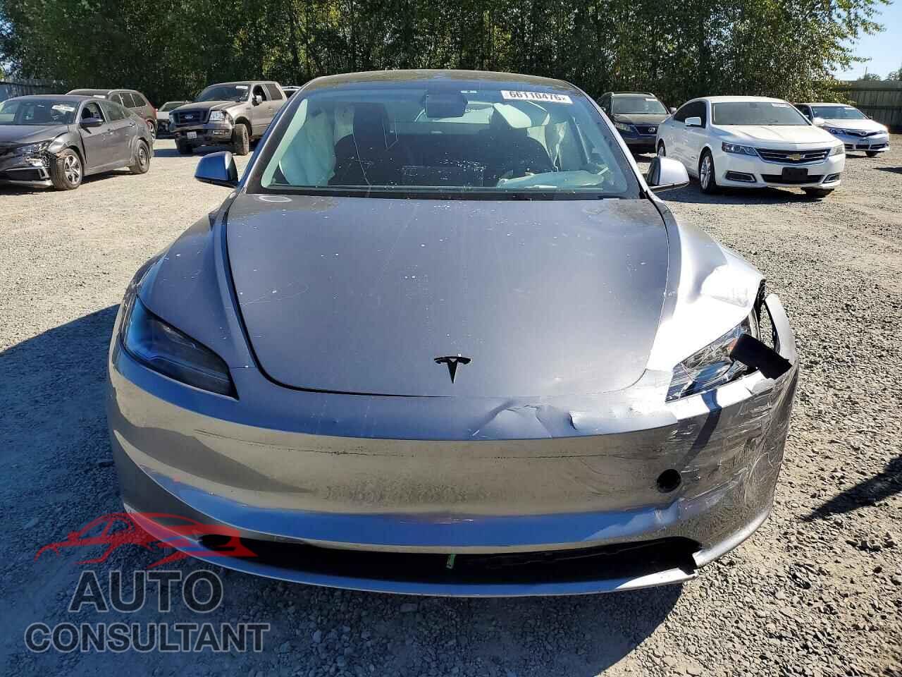 TESLA MODEL 3 2026 - 5YJ3E1EA9TF143542