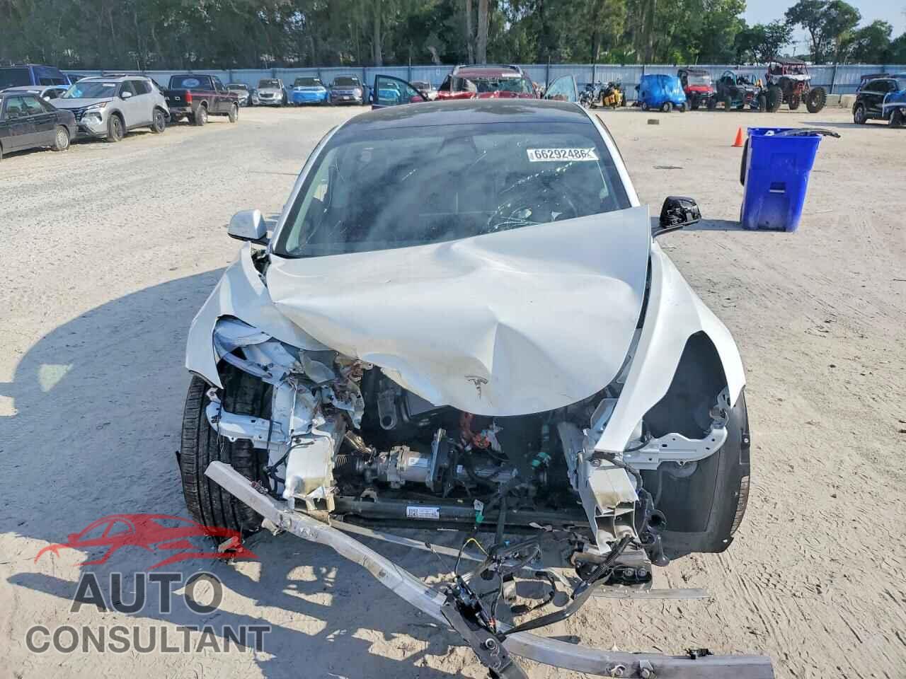 TESLA MODEL 3 2023 - 5YJ3E1EA7PF568957