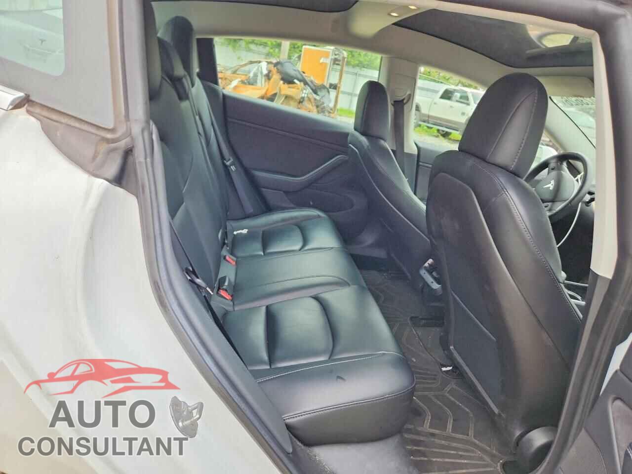 TESLA MODEL 3 2019 - 5YJ3E1EA6KF483617