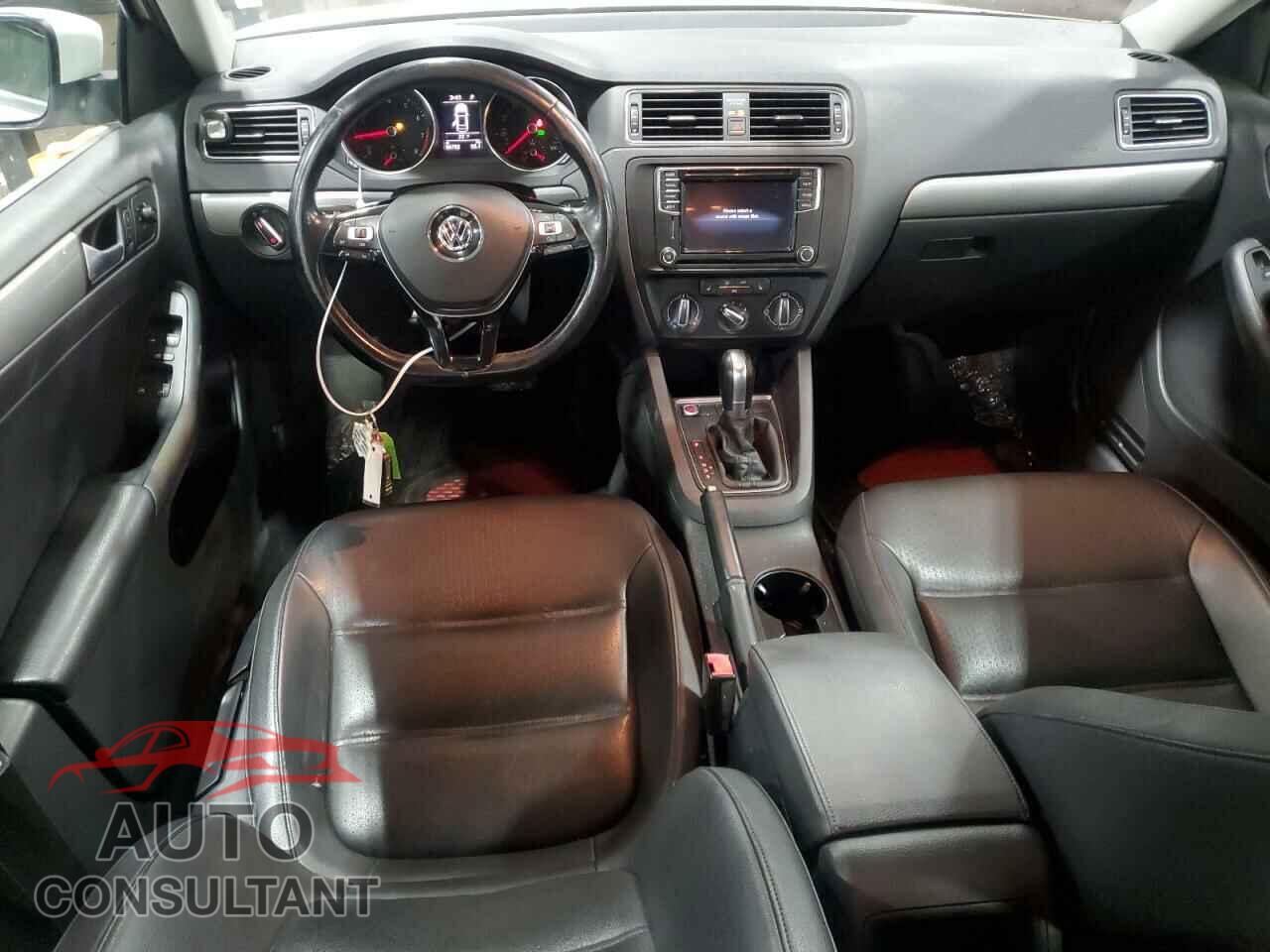 VOLKSWAGEN JETTA 2017 - 3VWDB7AJ6HM262705