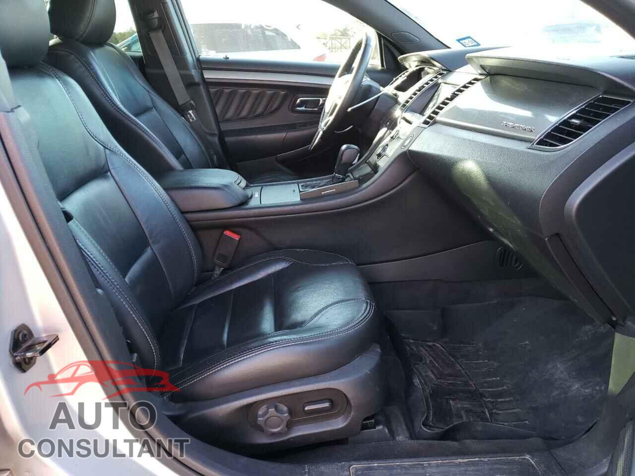 FORD TAURUS 2017 - 1FAHP2E85HG137548