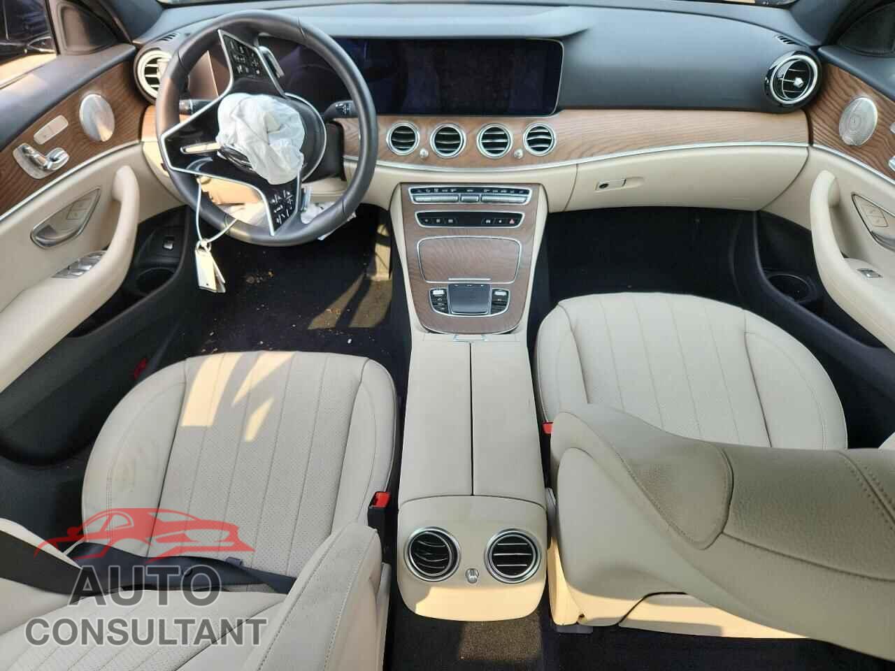 MERCEDES-BENZ E-CLASS 2023 - W1KZF8EB5PB189411