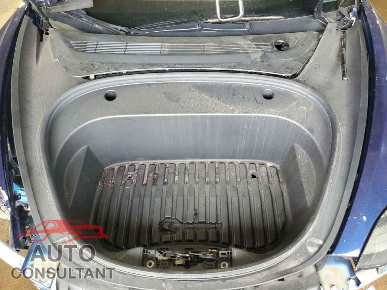 TESLA MODEL 3 2022 - 5YJ3E1EA6NF371825