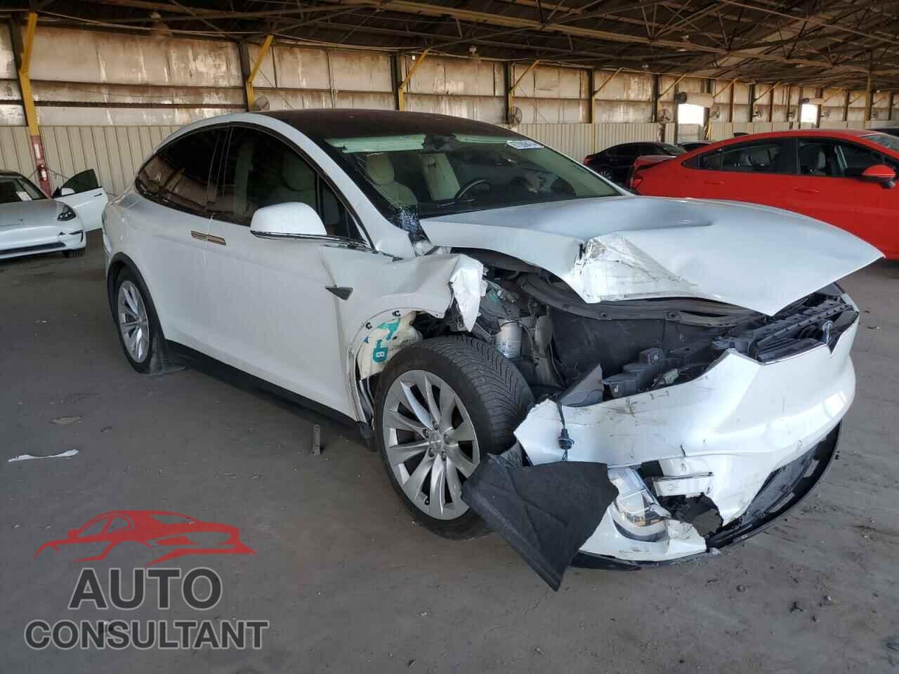 TESLA MODEL X 2016 - 5YJXCAE26GF001588