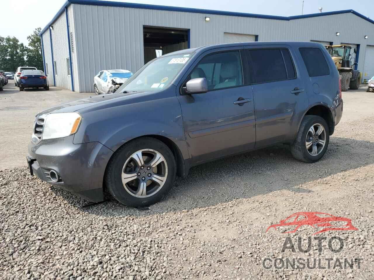 HONDA PILOT 2015 - 5FNYF4H3XFB071479