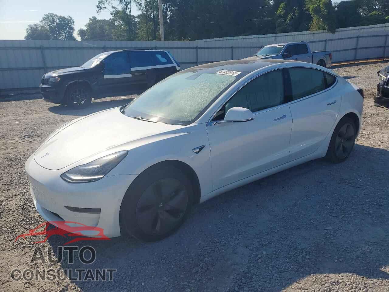 TESLA MODEL 3 2019 - 5YJ3E1EA0KF484097