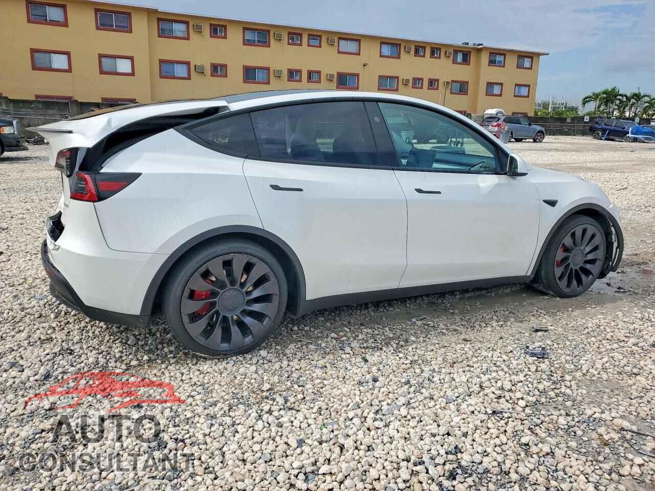 TESLA MODEL Y 2024 - 7SAYGDEFXRF061084