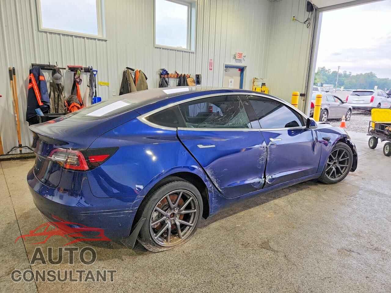 TESLA MODEL 3 2018 - 5YJ3E1EA5JF125035