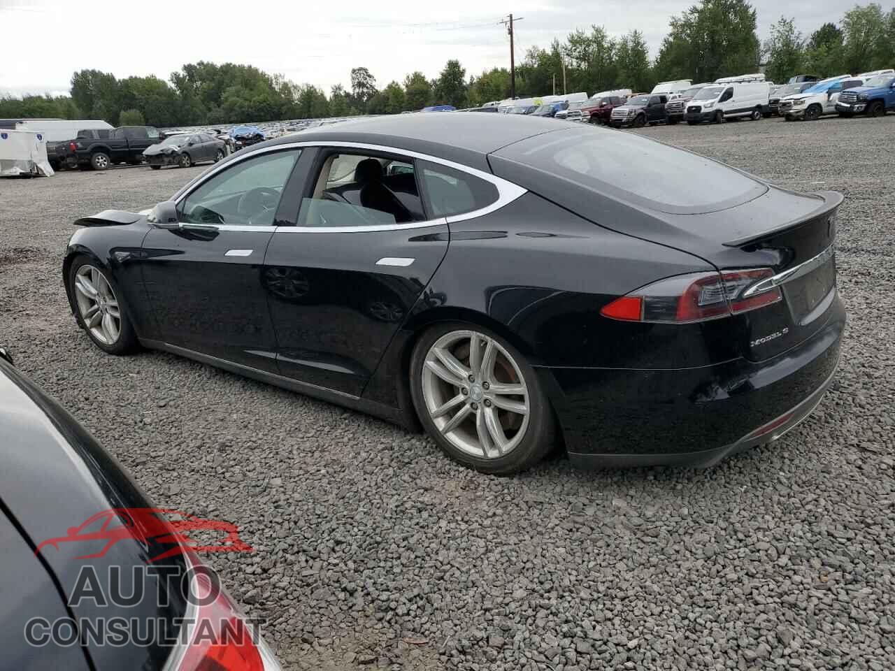 TESLA MODEL S 2013 - 5YJSA1DPXDFP05138