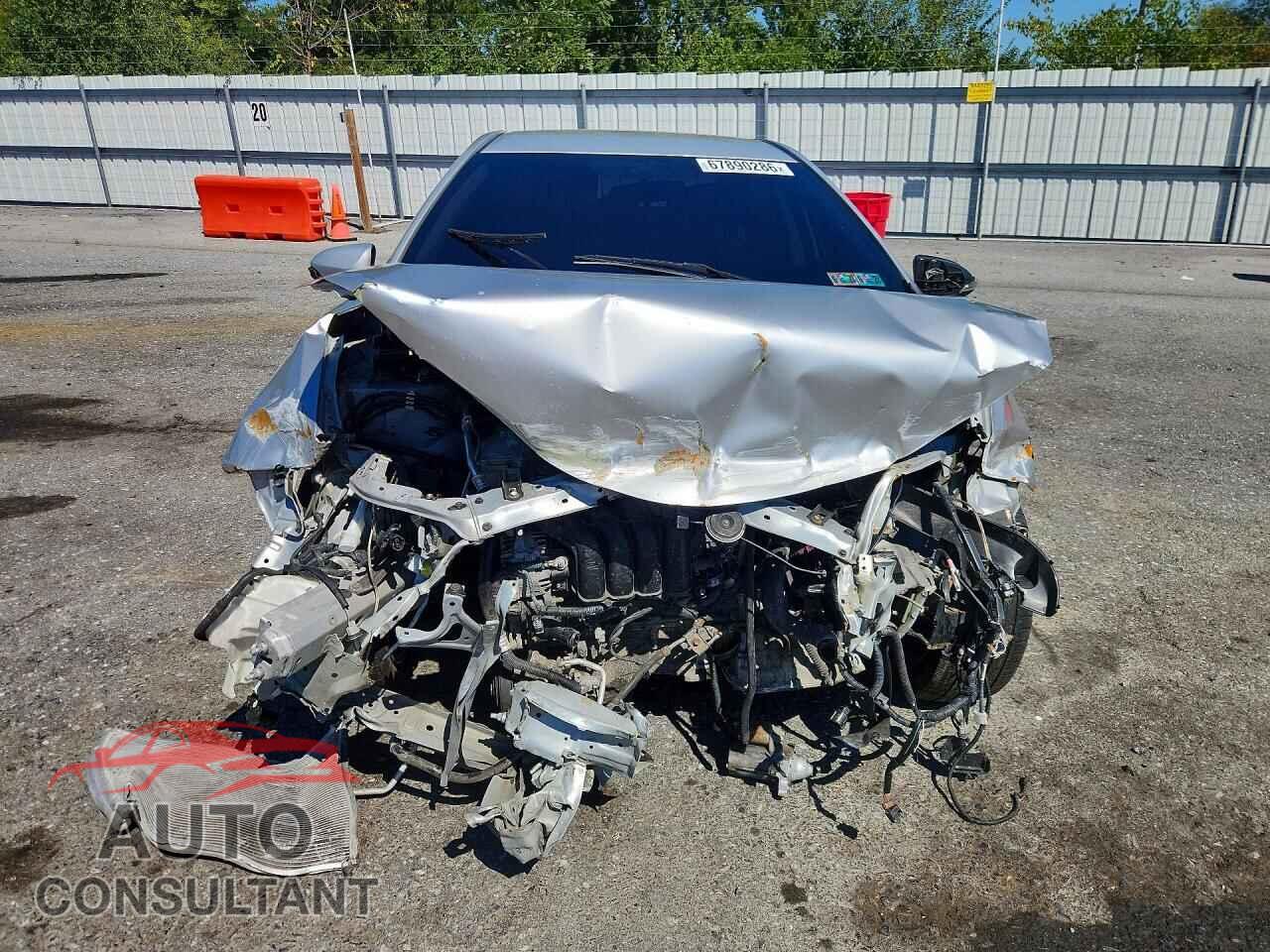 TOYOTA COROLLA 2014 - 2T1BURHEXEC027611
