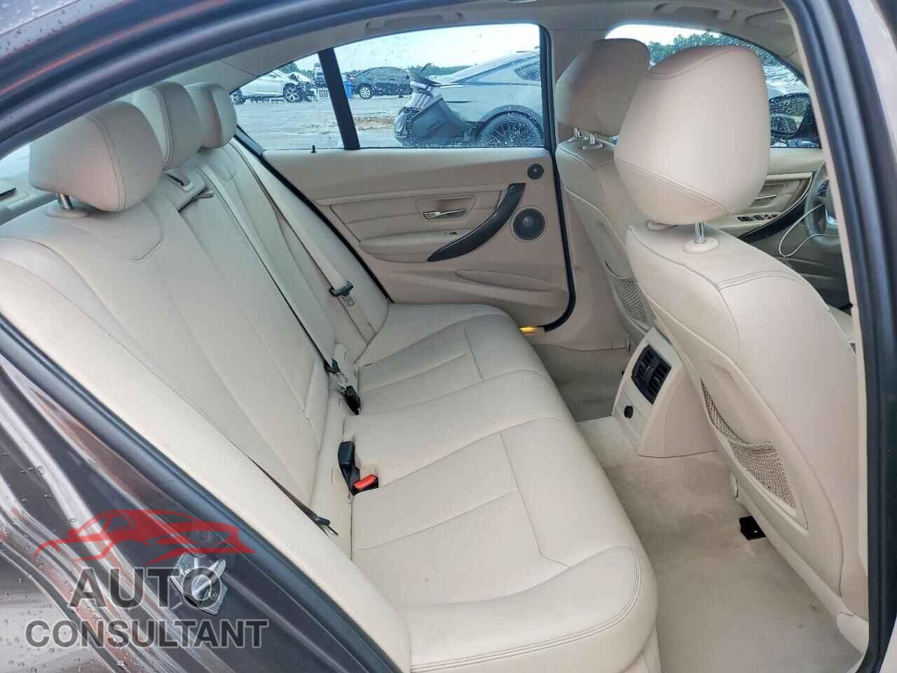 BMW 3 SERIES 2013 - WBA3A9G59DNP37249