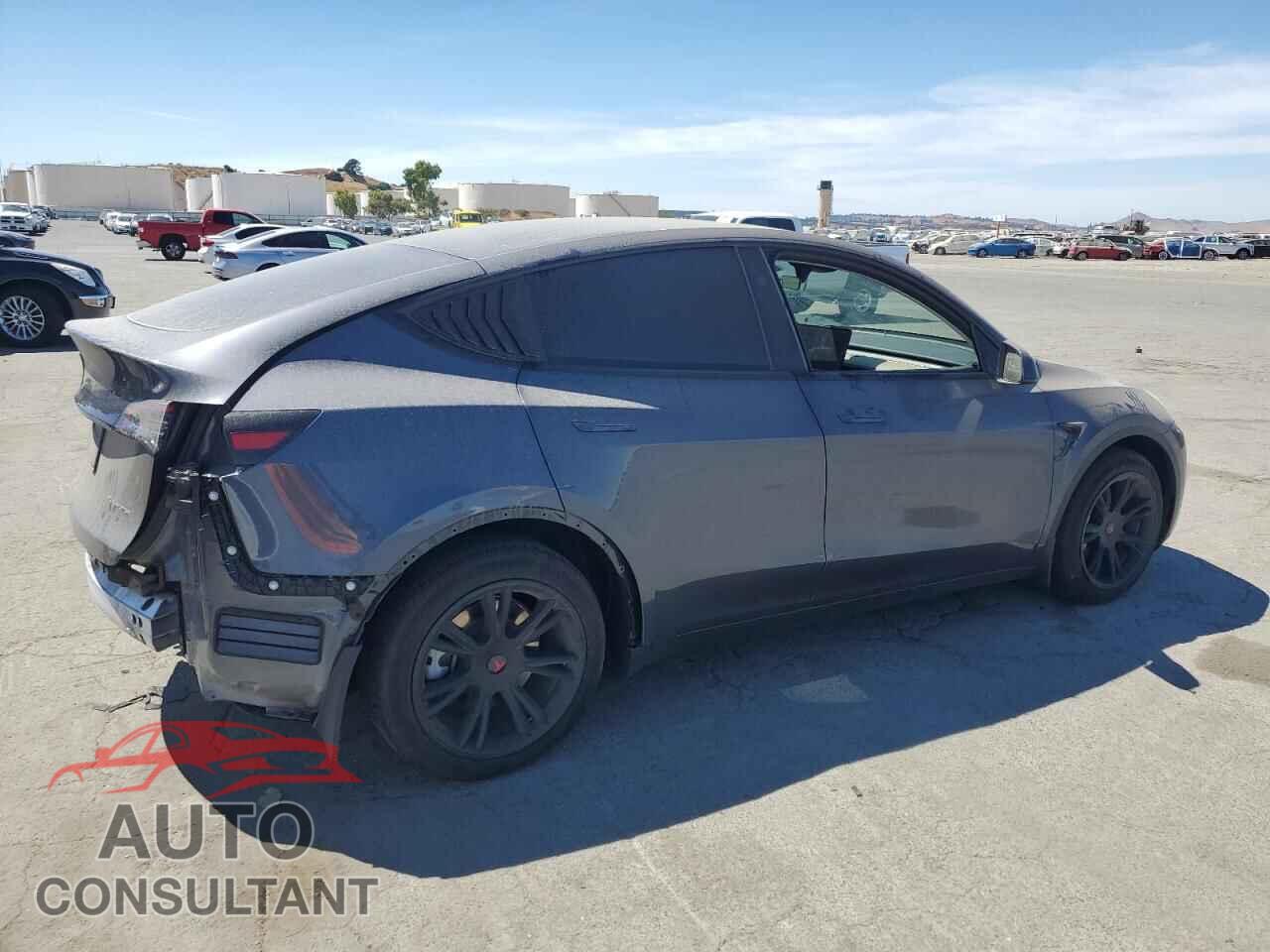 TESLA MODEL Y 2023 - 7SAYGAEE6PF977702