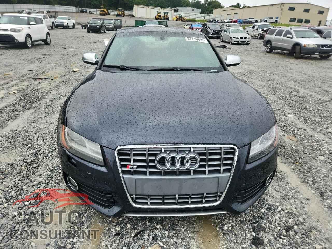 AUDI S5/RS5 2012 - WAUCVAFR4CA003795