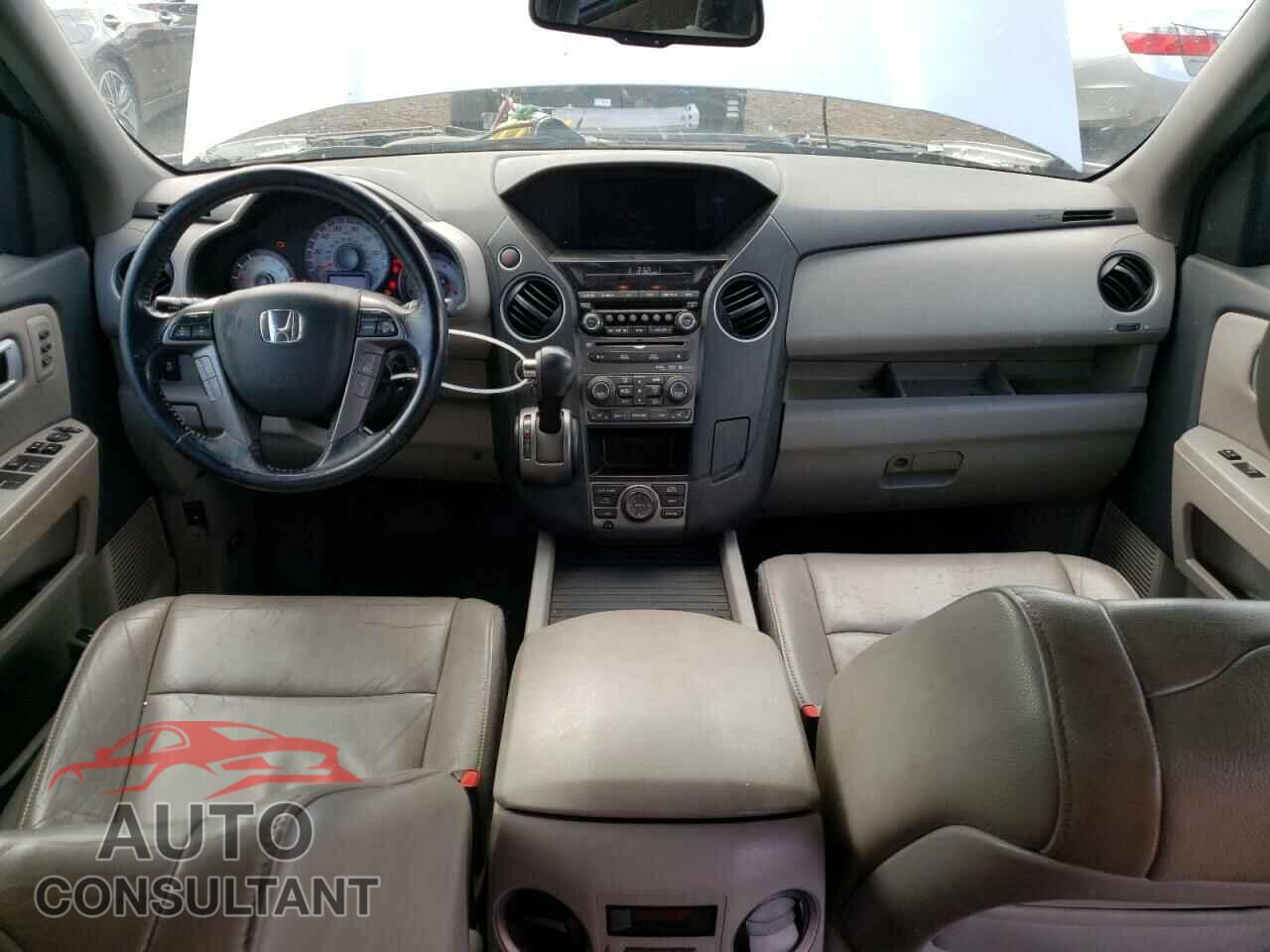 HONDA PILOT 2014 - 5FNYF4H95EB005103