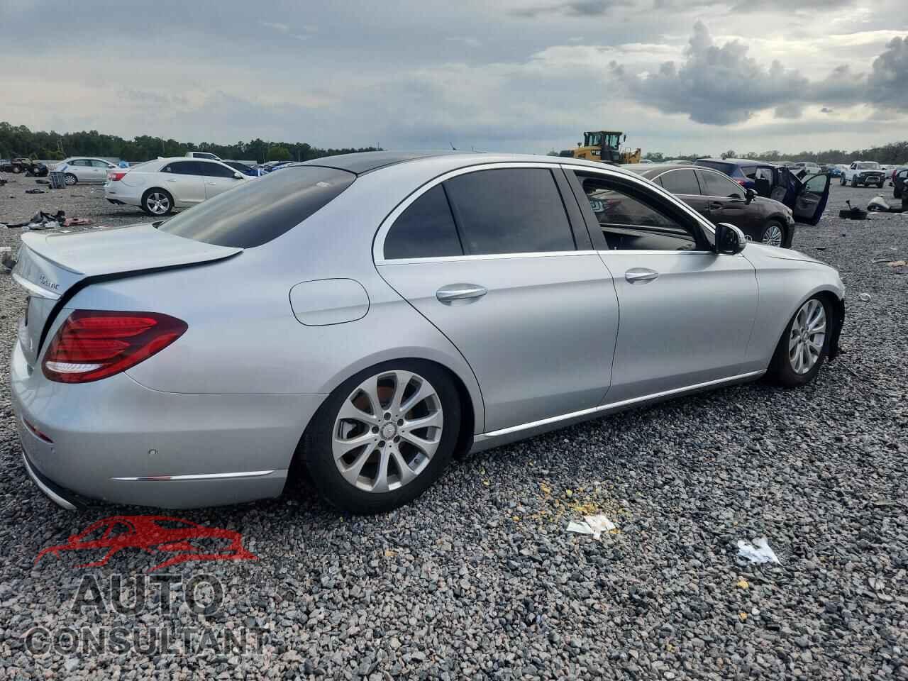 MERCEDES-BENZ E-CLASS 2017 - WDDZF4KB2HA208565