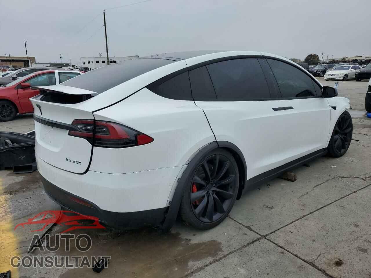 TESLA MODEL X 2019 - 5YJXCBE42KF192846