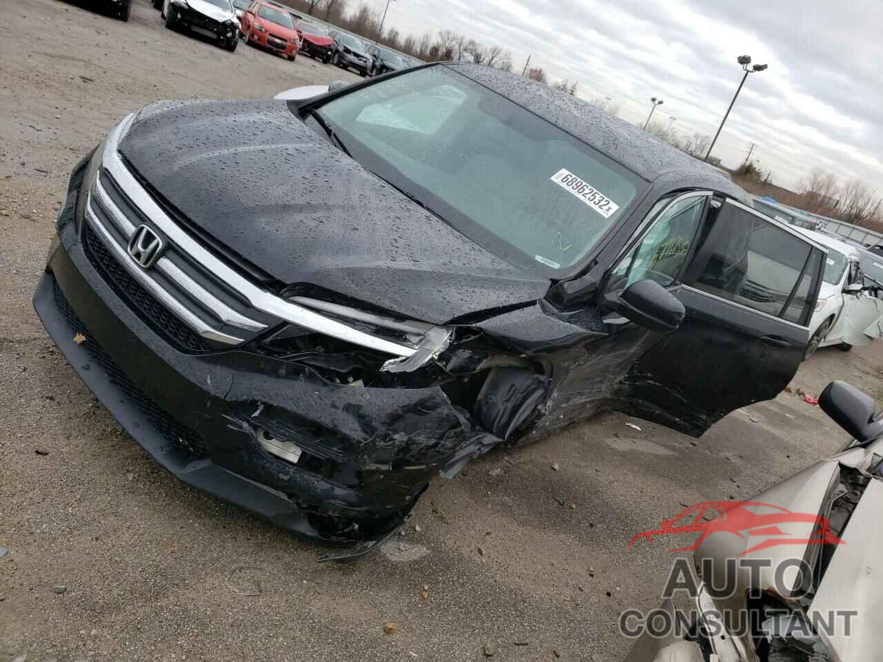 HONDA PILOT 2018 - 5FNYF6H51JB048100