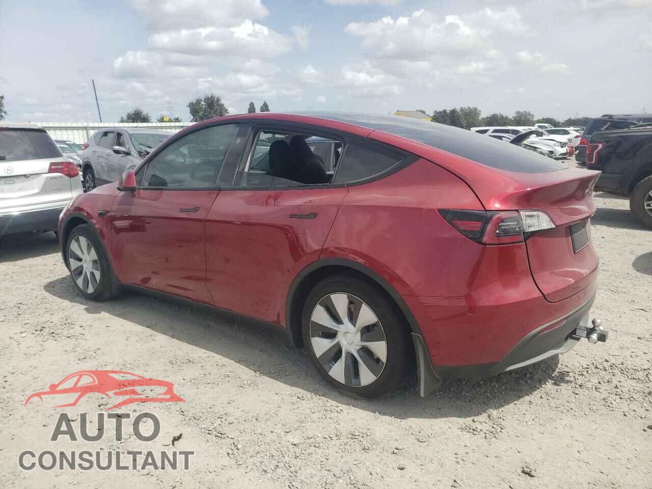 TESLA MODEL Y 2024 - 7SAYGAEE2RF021409