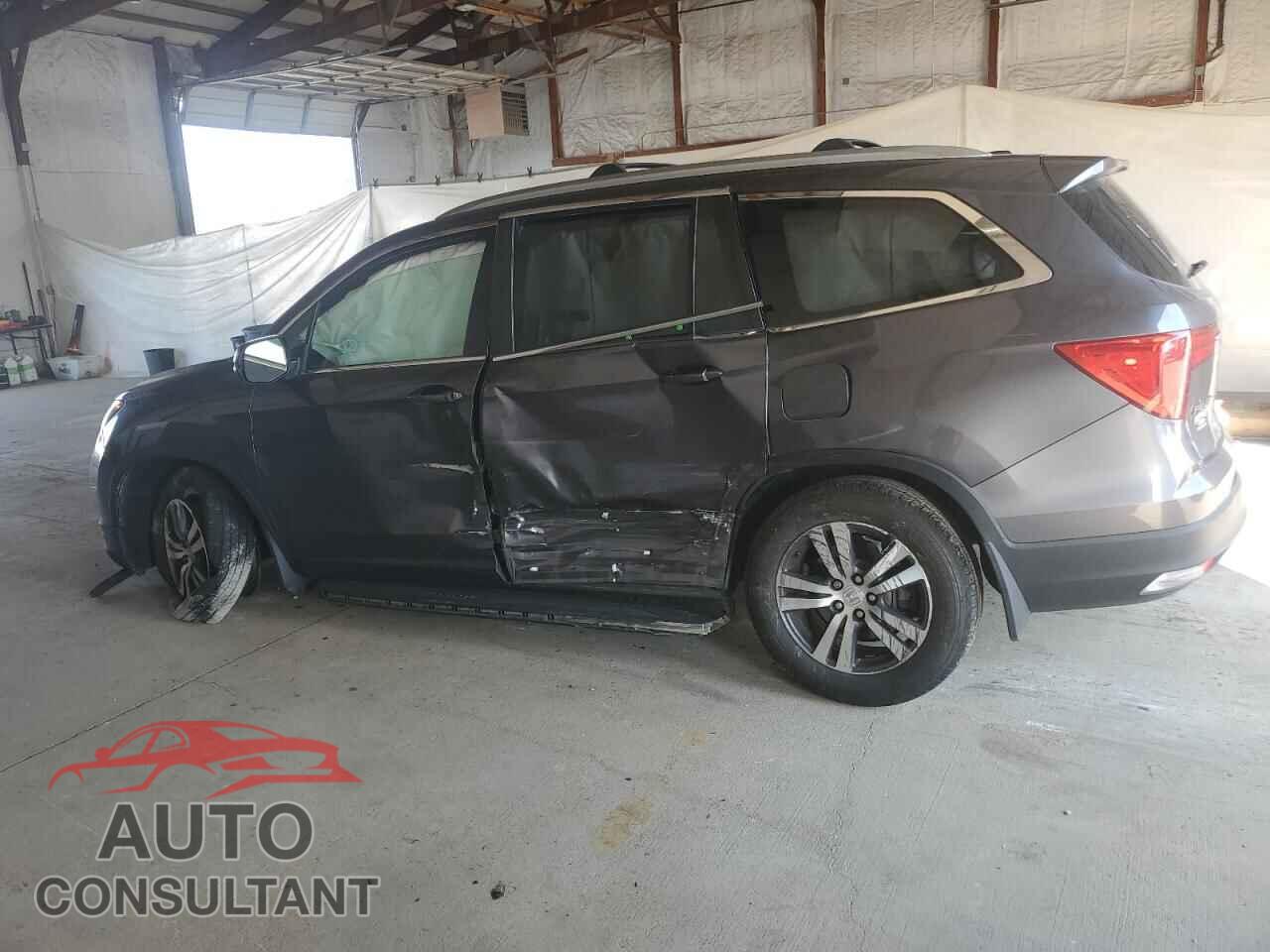 HONDA PILOT 2017 - 5FNYF6H56HB014700